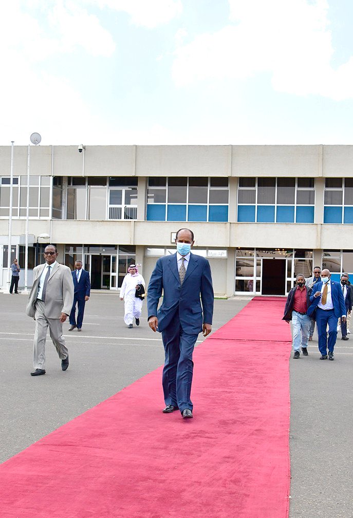 Sanpaulo888's tweet image. On the invitation of the Government of #KSA President #IsaiasAfwerki departed to Saudi Arabia this afternoon for a 2 day working visit.  

The #two_sides will hold consultations on enhancement of bilateral ties as well as on #regional &amp;amp; #international issues of mutual importance.
