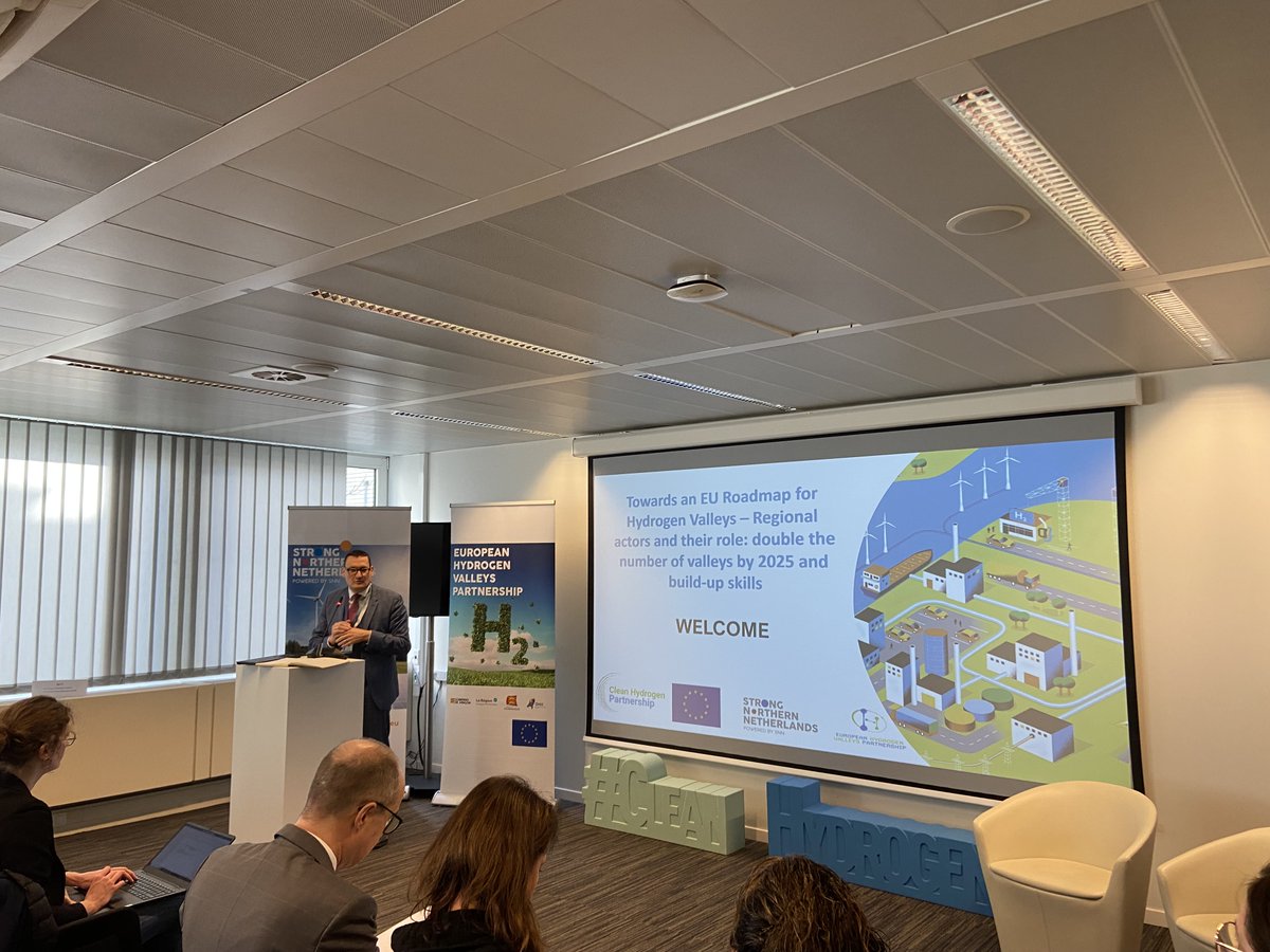 Clean Hydrogen Partnership (@cleanhydrogeneu) on Twitter photo Full house today for the workshop on #HydrogenValleys : <a href="/bartbiebuyck/">Bart Biebuyck 🇪🇺</a> we need high quality proposals that sustain the growing interest in the area & this event is an opportunity to discuss in detail both good practice and challenges encountered in the development of the valleys. Full house today for the workshop on #HydrogenValleys : <a href="/bartbiebuyck/">Bart Biebuyck 🇪🇺</a> we need high quality proposals that sustain the growing interest in the area & this event is an opportunity to discuss in detail both good practice and challenges encountered in the development of the valleys.