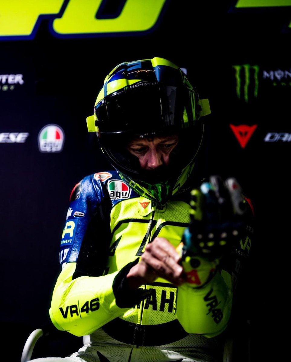 Valentino Rossi tweet media