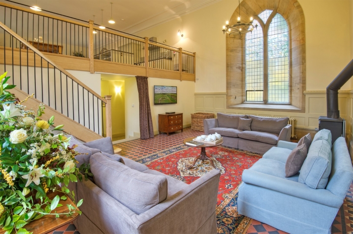 aroundaboutbrit's tweet photo. Greystead Old Church is perfect for a magical getaway. This architect-designed conversion has gorgeous original features including a restored Victorian stained glass window.
https://t.co/zhAqLVRfXd
#Holiday #ConvertedChurch #Unique #Family #Pets #Tarset #Hexham #Northumberland https://t.co/TZtPgrhmHf