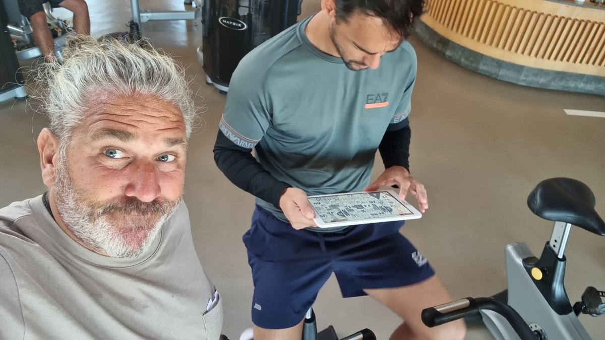 dxtes1's tweet photo. Activación previa al entrenamiento @fabiofogna https://t.co/ETKbAG2O8E