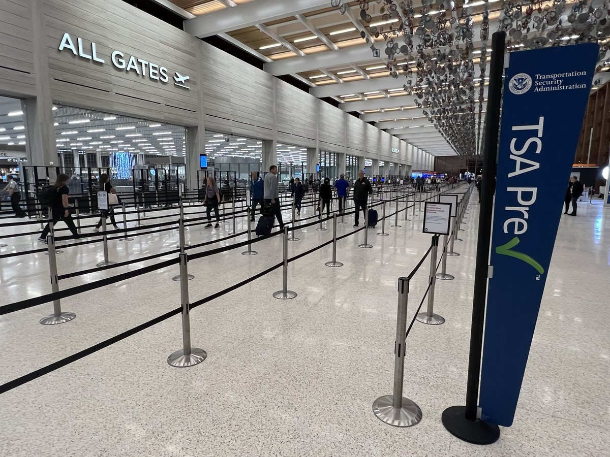 Three hours into operations at the new @Fly_KansasCity terminal, and wait times at the security checkpoint have remained less than five minutes. We expect nearly 12,000 passengers will come though the checkpoint today.