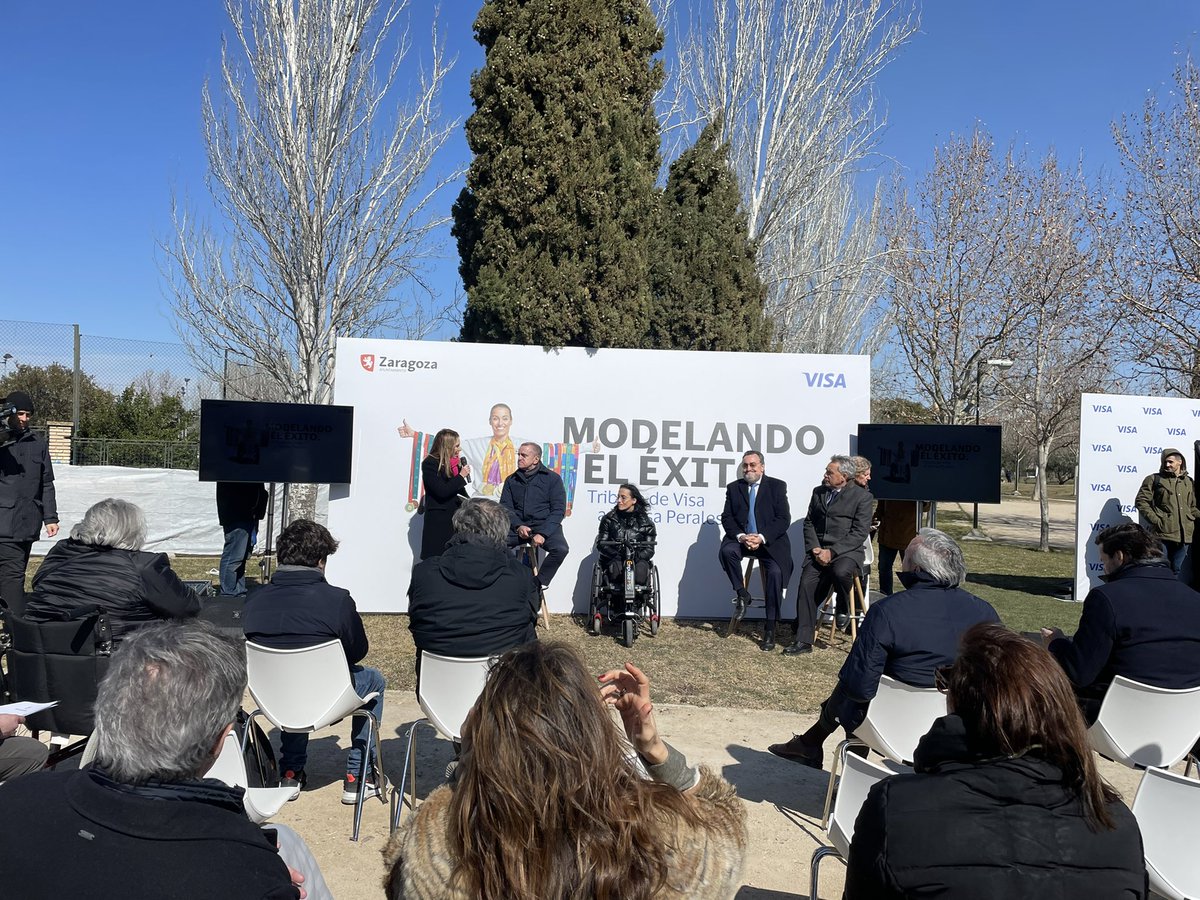susanagm's tweet photo. Precioso reconocimiento en su tierra de una grandísima deportista española @teresa_perales Enhorabuena! Más que merecido. Muy orgullosos @Paralimpicos y agradecidos a @Visa_ES @zaragoza_es https://t.co/Ewrx2zxDoa
