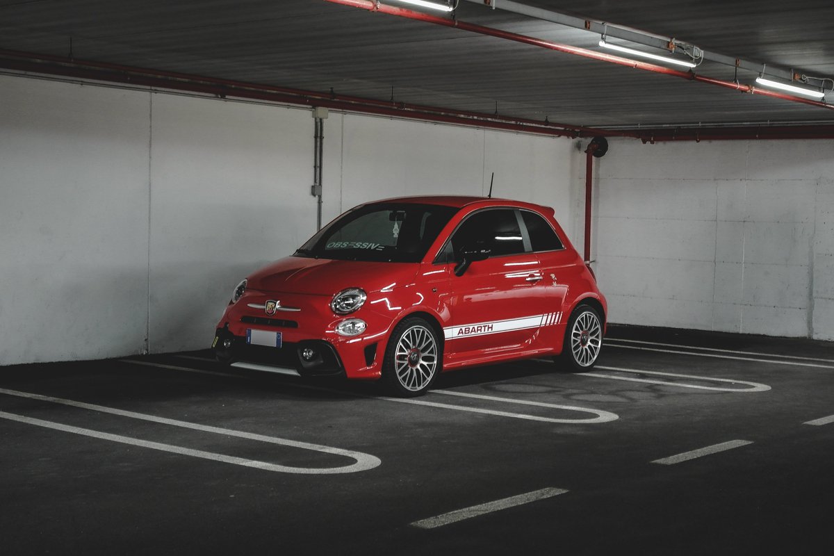 If you want to race someone around a parking lot this is the car to do it in. 

#abarth @TeamAbarth #smallcar #cars