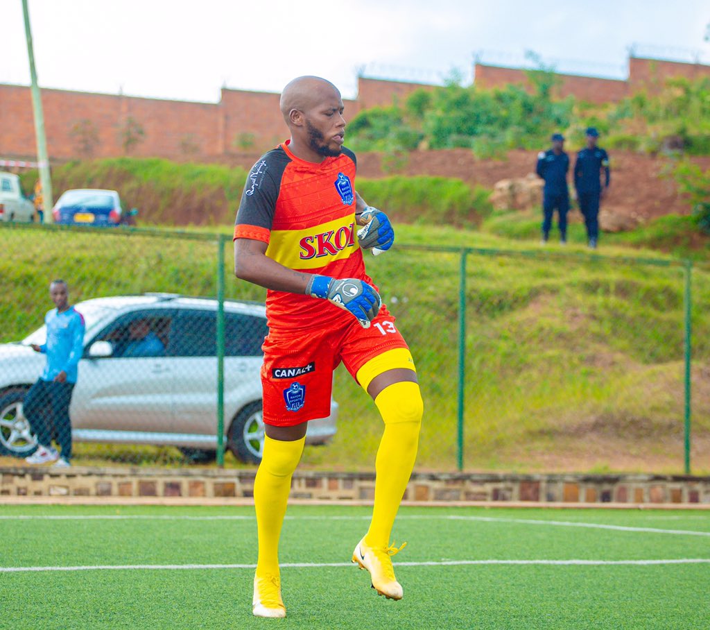 rayon_sports's tweet photo. Warmups β
!
#INTRAY | #Gikundiro | #PeaceCup https://t.co/fEEBgeGLJA