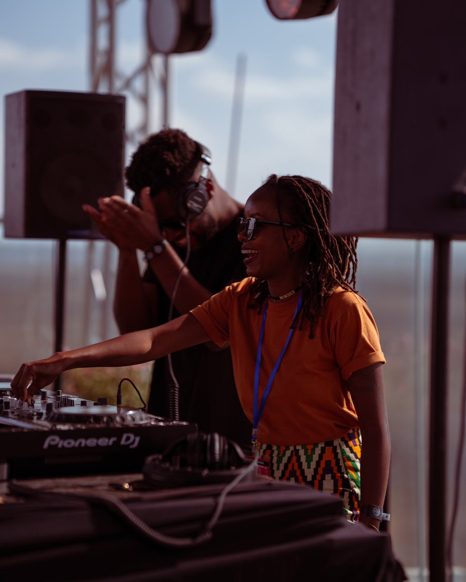 gondwana_Ke's tweet image. Yet again, we showcased in the Sun ☀️ with our African Electronic Music 🎶. The  #PeopleOfDwana continue to create a space full of vibes as we continue to share our musical journey! 

Up next  🏝️- kaleidoscope.wtf

🍻@tuskerlite 

#Gondwana #KeepItLite #DrinkBetterNotMore