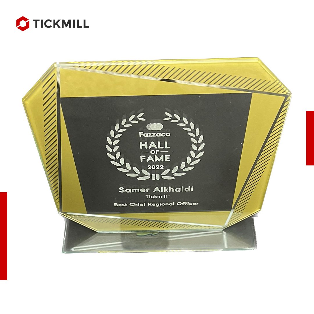 TickmillArabia's tweet photo. حصل مدير المنطقة العربية في Tickmill
سامر الخالدي، على جائزة أفضل مدير إقليمي
في حفل توزيع جوائز 𝐅𝐚𝐳𝐳𝐚𝐜𝐨 𝐇𝐎𝐅 𝐀𝐰𝐚𝐫𝐝𝐬 🏆
مبروك @samer_tickmill 👏🏆
#Tickmill #halloffame #fazzaco #فوركس https://t.co/M4oC2U0LYZ