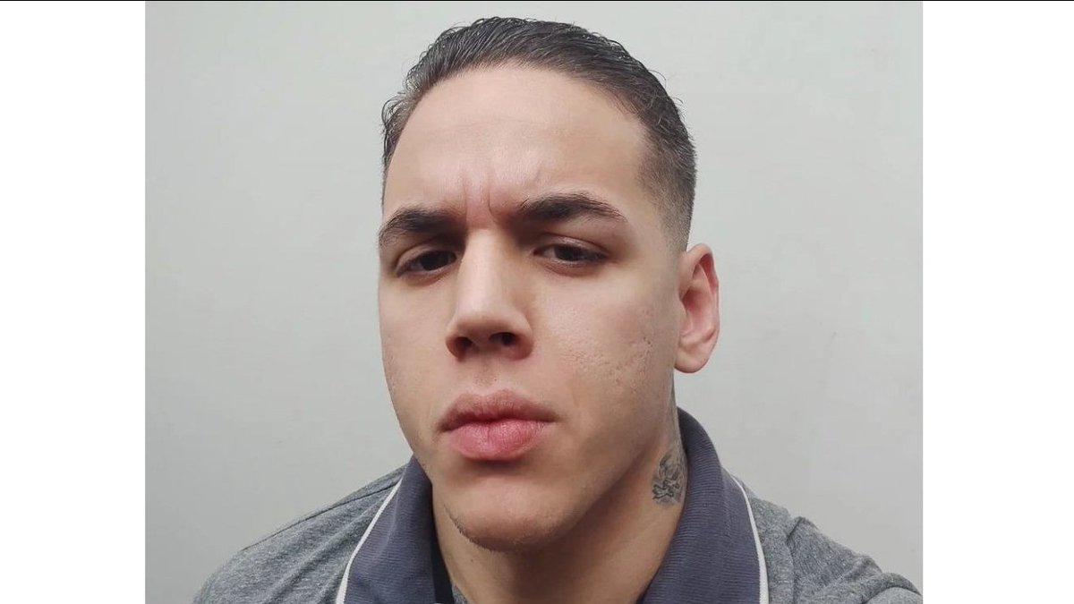 PT_Invictus's tweet image. Nova Portugalidade - Canibal brasileiro Begoleã Fernandes mata outro brasileiro em Amesterdão, nos Países Baixos e tenta fugir para Portugal logo a seguir ao homicídio, com a carne humana na mala de porão.

#bemvindos
cmjornal.pt/portugal/detal…