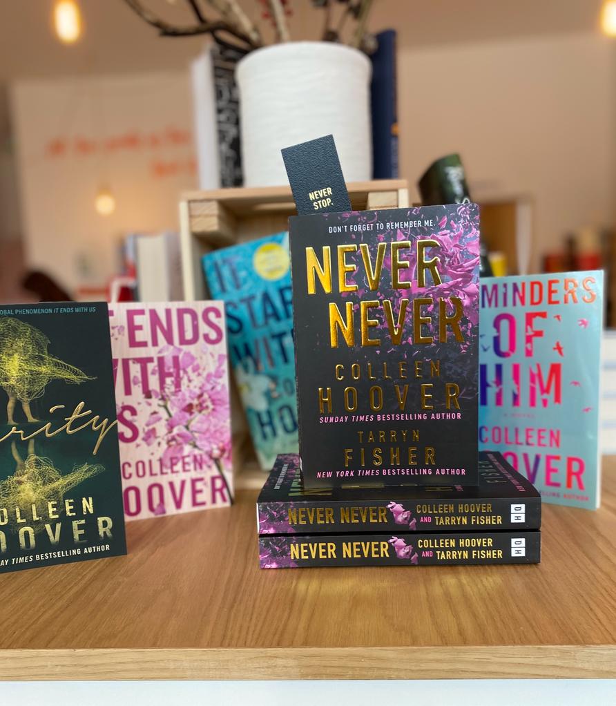 maxminervas's tweet image. Calling all CoHo fans📢 Never Never has been described as 'compulsive, brilliant, enthralling'... why wait? #nevernever #colleenhoover #indiebookshop #maxminervasmarvellousbooks