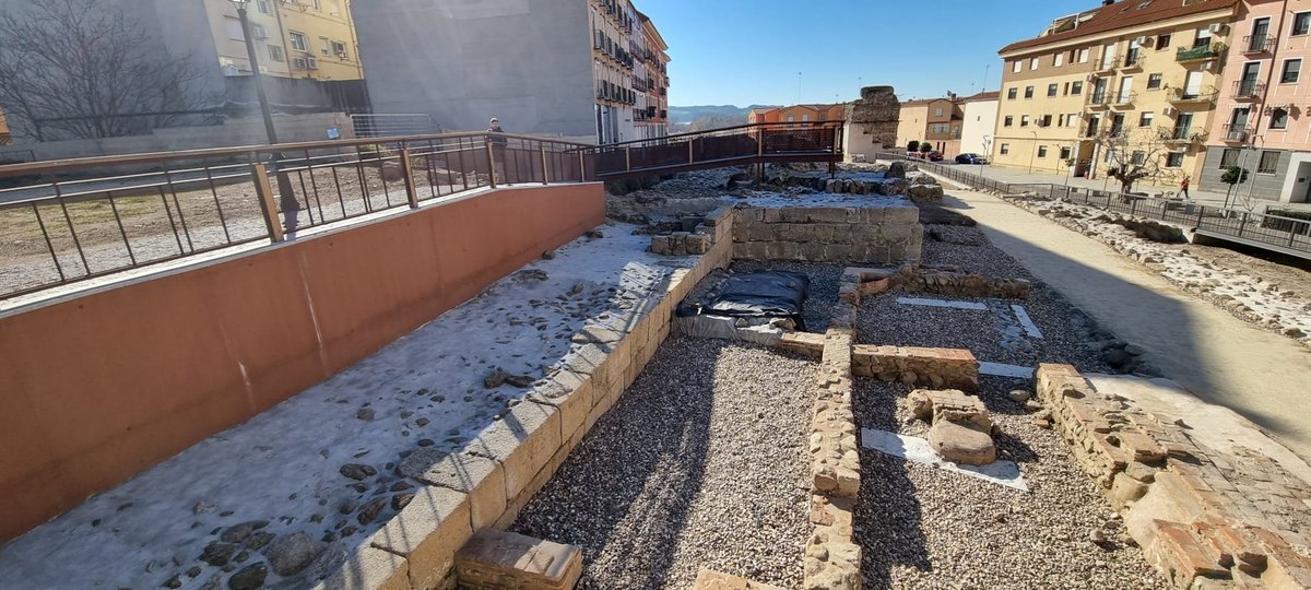 TalaveraAyto's tweet photo. ‼️ Nueva recuperación patrimonial #visitable de #TalaveraDeLaReina. La apuesta por el #patrimonio ha hecho posible que más de #4.000personas hayan conocido la #muralla en el tramo de El Salvador, a la que se suma ahora #Entretorres con el inicio de las #visitasguiadas. https://t.co/Se5v7qf39i