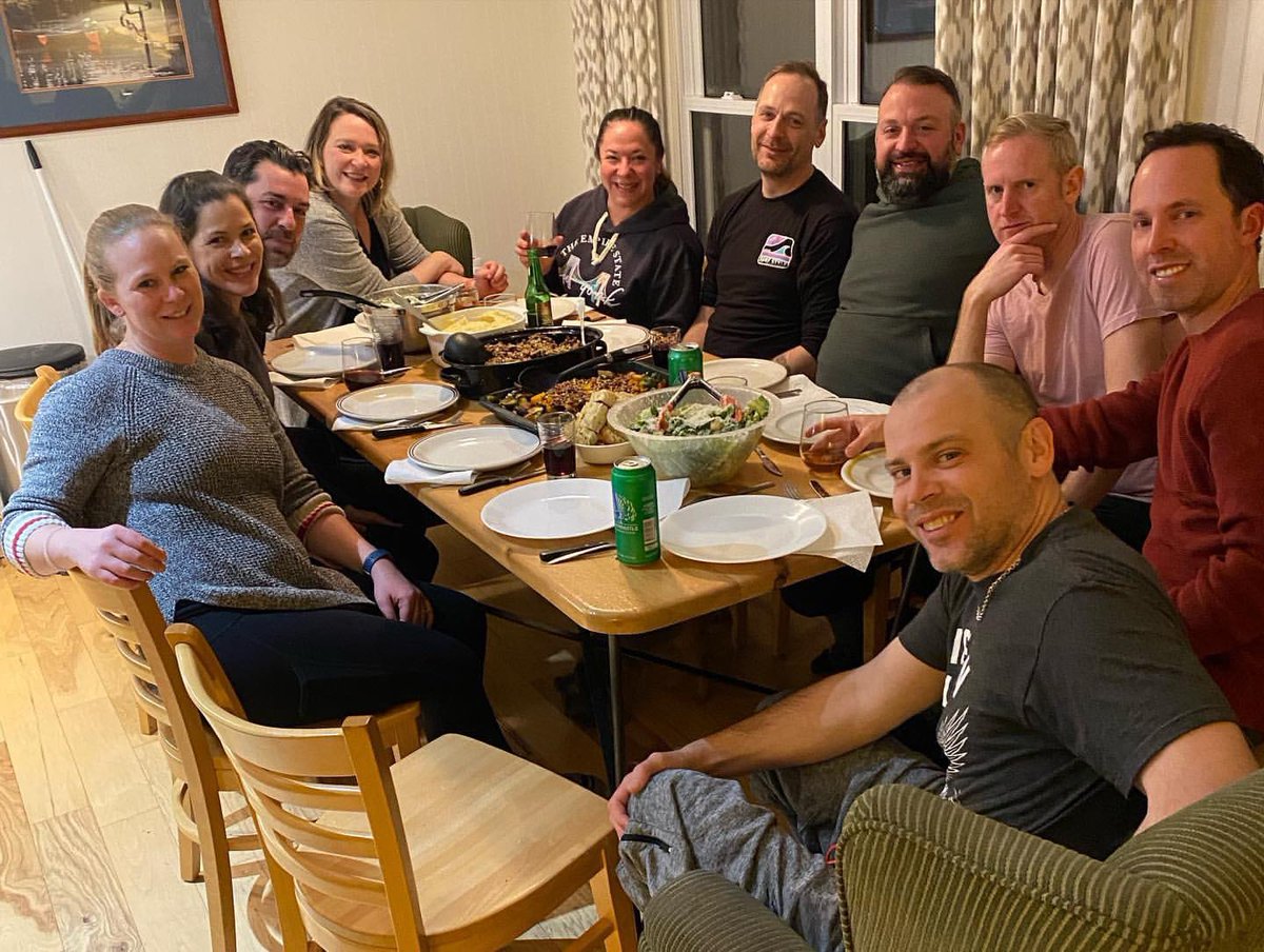 ElmhirstsResort's tweet image. Enjoying all there is to offer &amp;amp; more 🙃 Guest @zoevanempel shares: “Winter wonderland @elmhirstsresort with the crew.” 
#ElmhirstPlay #Winteradventures #goresorting #ontariotravel #kidstravel #familyfun