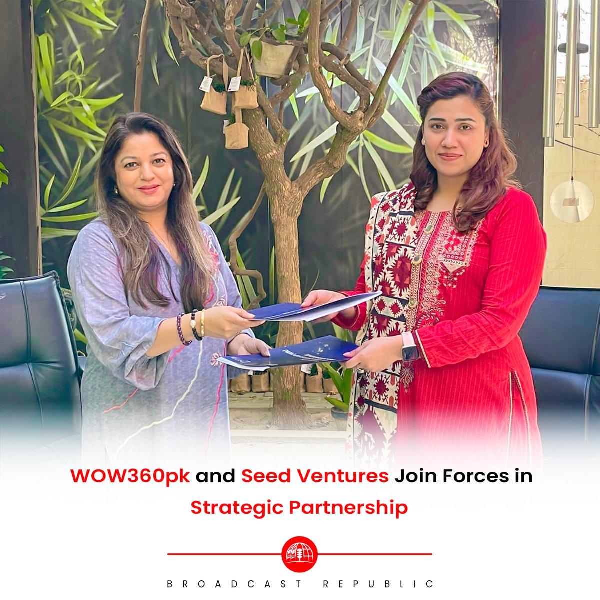 WOW360.pk has partnered with SEED Ventures for the British Council's Women in Leadership Program. 

#BroadcastRepublic #Wow360 #WomeninLeadership #Empowerment #Diversity #Impact #SeedVentures #BritishCouncil 
🌐 Read More: Broadcastrepublic.com
