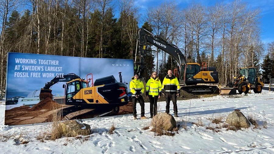 Today, we are honored to have EU transport and energy ministers test driving our electric and renewable fuel driven trucks and construction machines.  
The future is already here – we are ready to accelerate and scale!  
#RethinkEuroVII #EU2023SE <a href="/EU_Commission/">European Commission</a> #Euro7 #EV