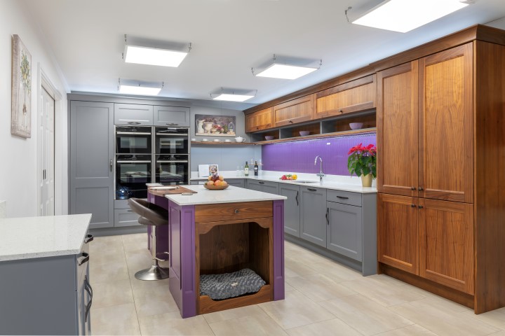 Visit us!
Our Showrooms are open in Crediton and Exeter. Come see us 9am-5pm Mon-Fri or 10am-4pm Sat or by appointment! #kitchens #bedrooms #bespoke #showrooms