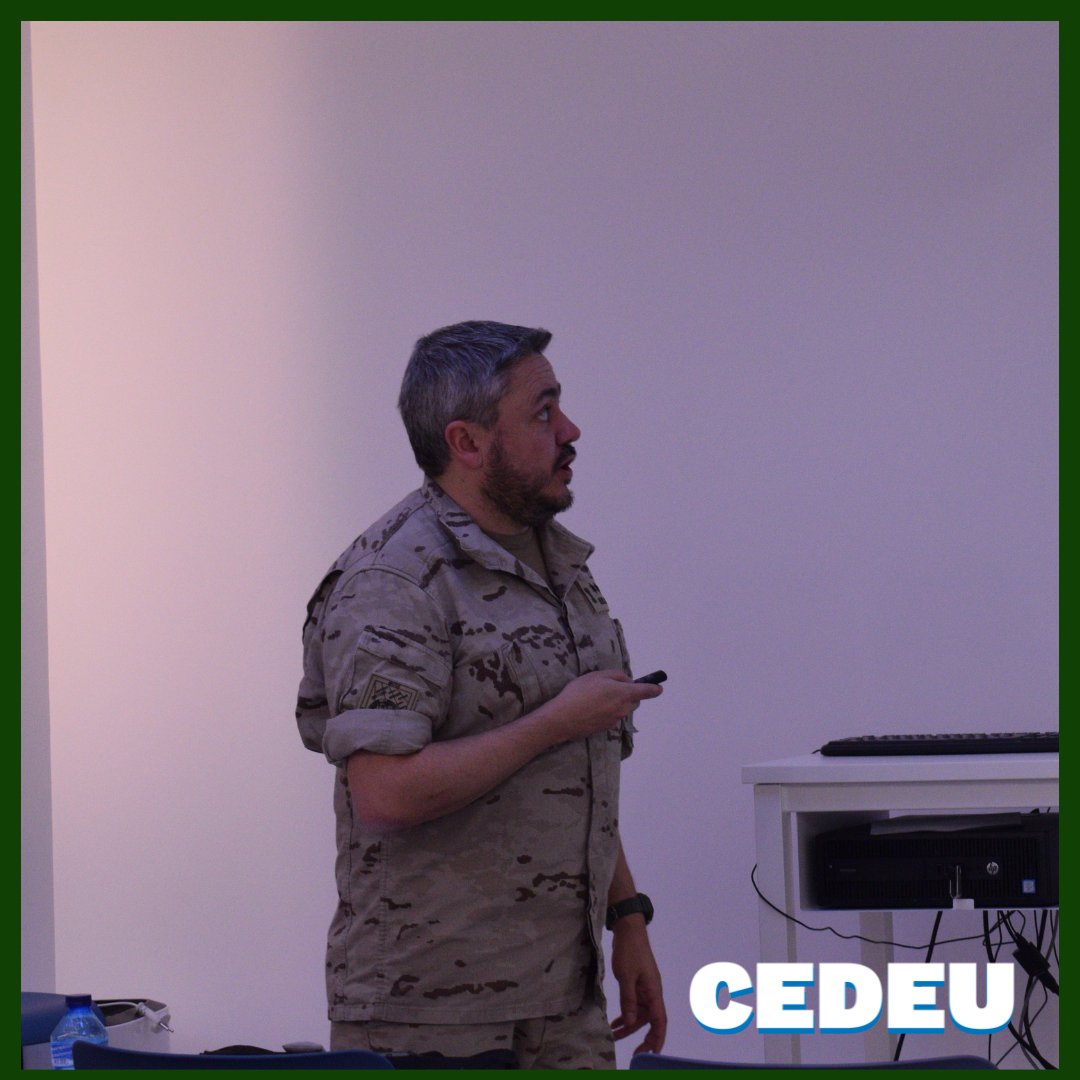 CEDEUoficial's tweet photo. ☺️El lunes 27 de febrero tuvimos el placer de tener con nosotros a Jorge Medrano Velandia, Teniente e Ingeniero Politécnico del Ejército de Tierra. ☺️
‼️Os dejamos un resumen fotográfico‼️
#masterclass #alumnos #derecho #ejercito #ActivaTuTalento #ActivaTuFuturo #CEDEU https://t.co/FC1MArBysJ