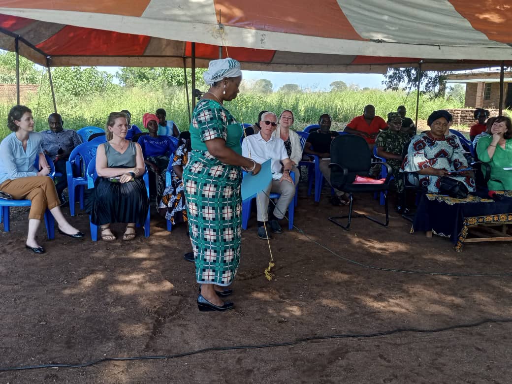 CGATech_UK's tweet photo. #SocialProtection truly transforms lives!

A CGA team inc. @hannnahgram recently joined BMZ Deputy Minister @BaerbelKofler and Honourable Minister of Gender, Jean Sendeza, in Salima, #Malawi to see the impact of @MoGCDSW_Malawi’s Social Cash Transfer Programme (SCTP) first hand https://t.co/TKYfCLy9kX