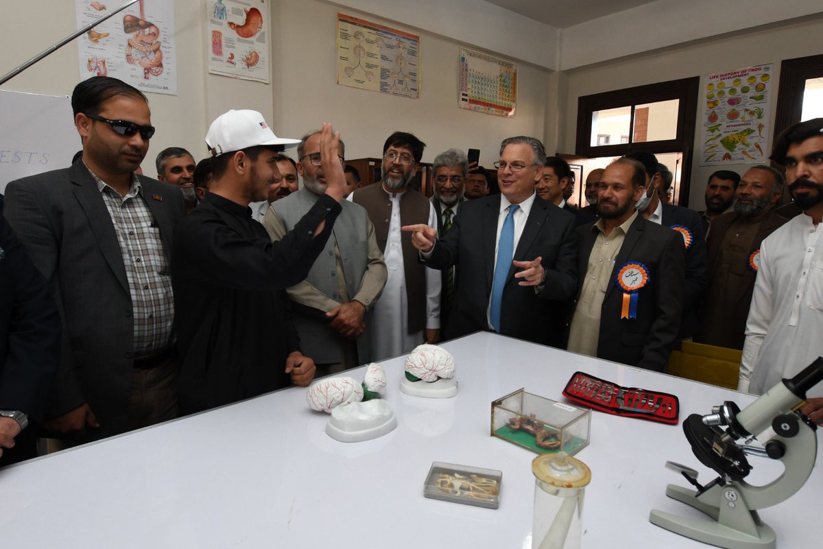 A newly reconstructed school is employing 50 teachers & educating 1,100 students in Akbarpura! Amb Blome inaugurated the higher secondary school damaged in the 2010 floods.  The U.S. invested $1.5 million to rebuild the school & give KP students a brighter future. #AmbBlome