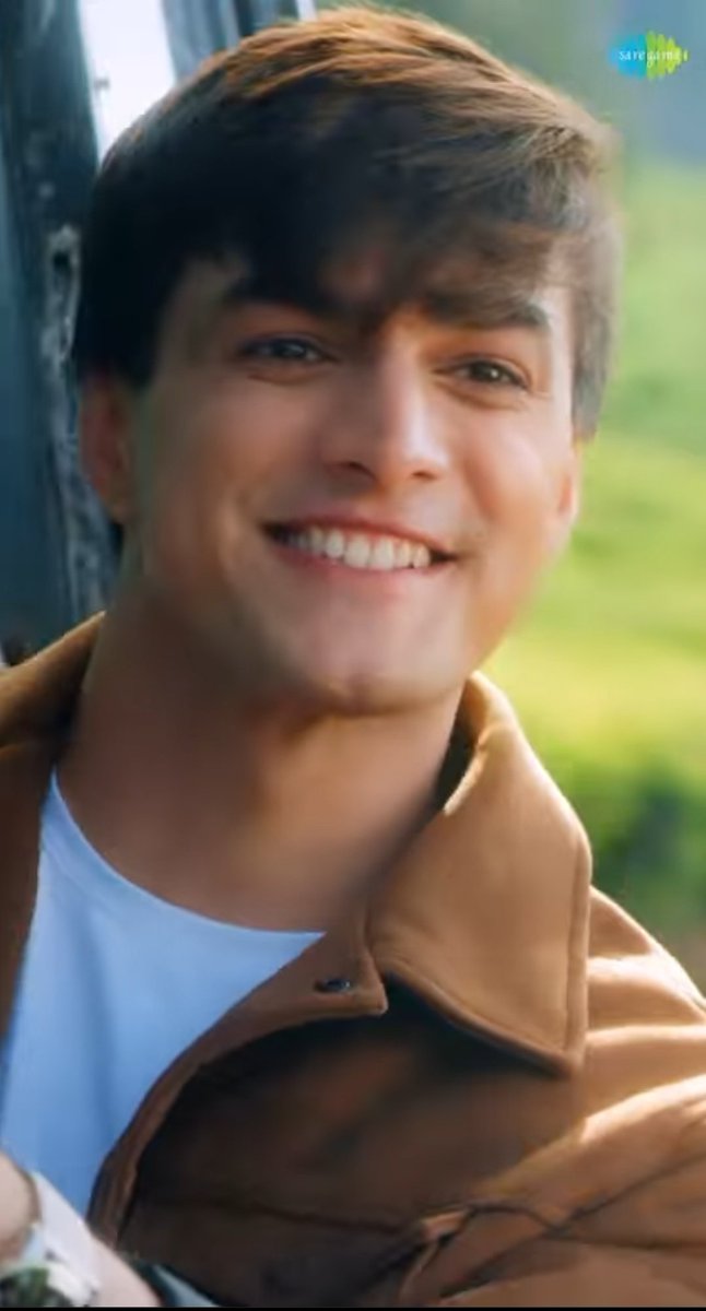 dreamykammy's tweet photo. The aroma of his smile attracting the scenerio❤️

#MOMO #mohsinkhan 

@momo_mohsin https://t.co/HYLqw31Xzk