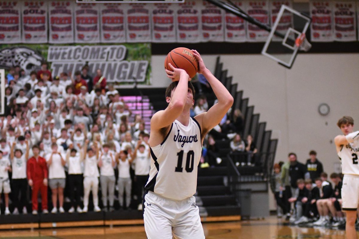 ACHSboyshoops's tweet photo. JAGUAR NATION!! You guys were HUGE last Friday! We need your help again tonight just 50 minutes NE in Marshalltown!! Fill the Roundhouse and help our team punch their ticket to state!!! https://t.co/9FV17kzk46