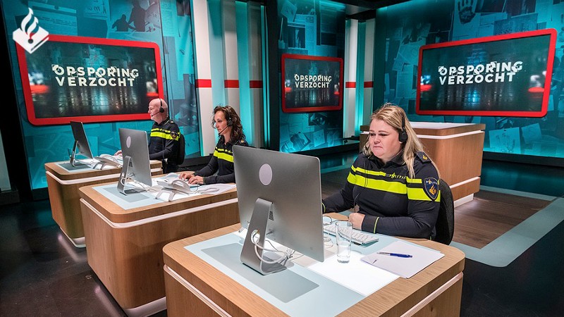 Een 15-jarige jongen werd onlangs in #Amsterdam ontvoerd. Gelukkig konden we al snel drie verdachten aanhouden, maar we vermoeden dat er meerdere mensen betrokken waren bij de #ontvoering. Kijk vanavond naar <a href="/opsporing_tv/">Opsporing Verzocht</a> en help mee! #opsporingverzocht
politie.nl/nieuws/2023/fe…