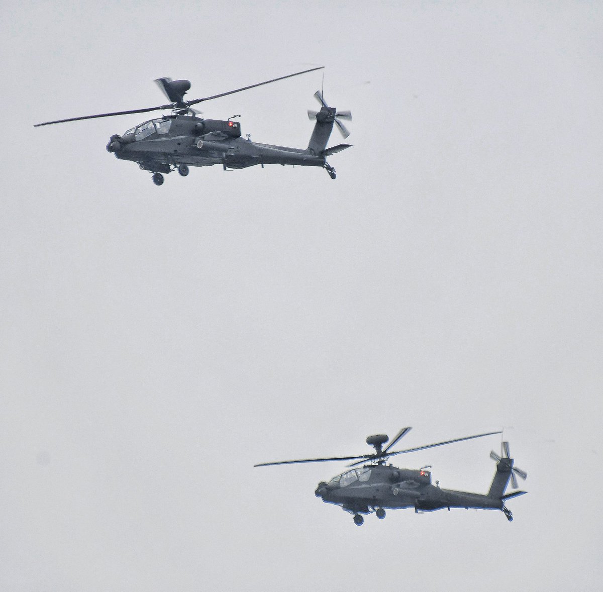 #avgeek apaches close by