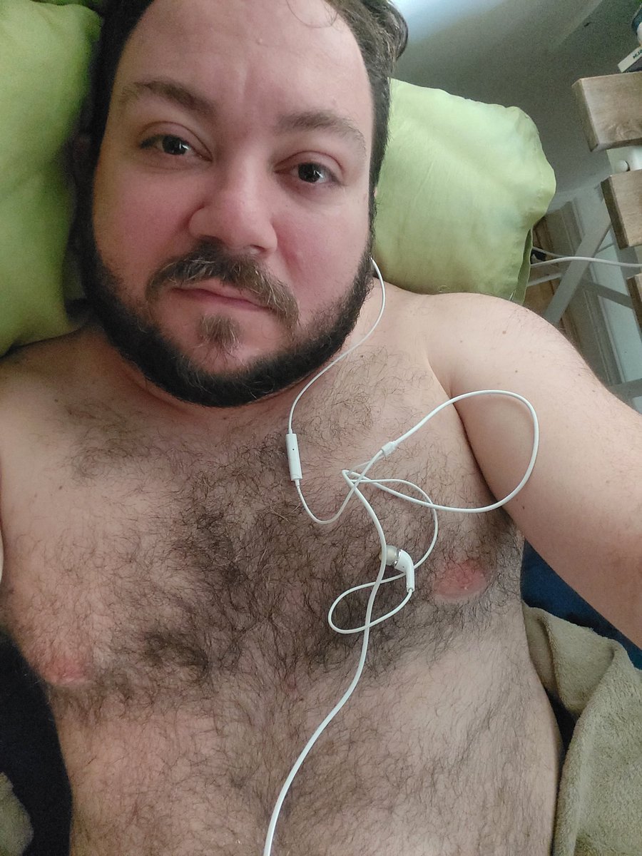 gildeilton's tweet image. Alguém me dá 50 centavos de coragem #preguiça