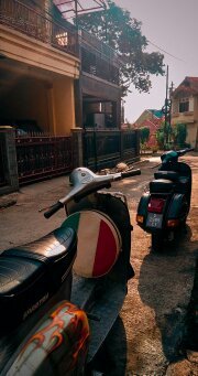AbahEka's tweet image. #NeedCash 
On sale: 
- 1974VespaSprintBagol on Silver
-2003 Vespa Exclusive 2 on Blue
Location: Cmi-West Java🇮🇩
@Trussty_Jasmine 💋 Free stalking to end of that day...
#StaySafeAtHome #KeepHealthy and #HealTheWorld