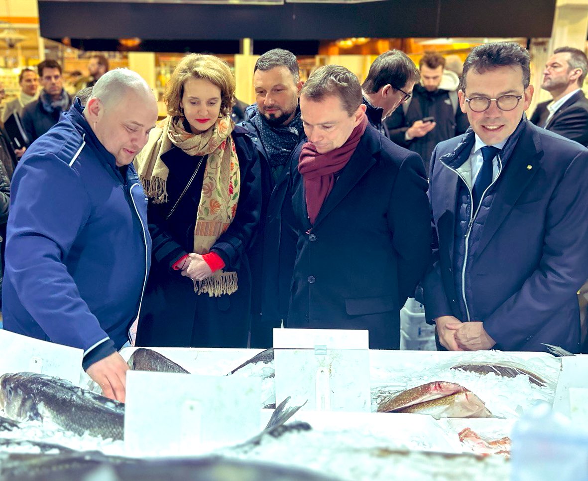 iacovellixavier's tweet image. Ce matin à @METRO_FR de #Nanterre avec le Ministre @olivierdussopt sur le partage de la valeur. 

➡️ poursuivons les dispositifs d'intéressement, de participation et d'actionnariat salarié. 

➡️ les entreprises performantes économiquement sont celles performantes socialement.