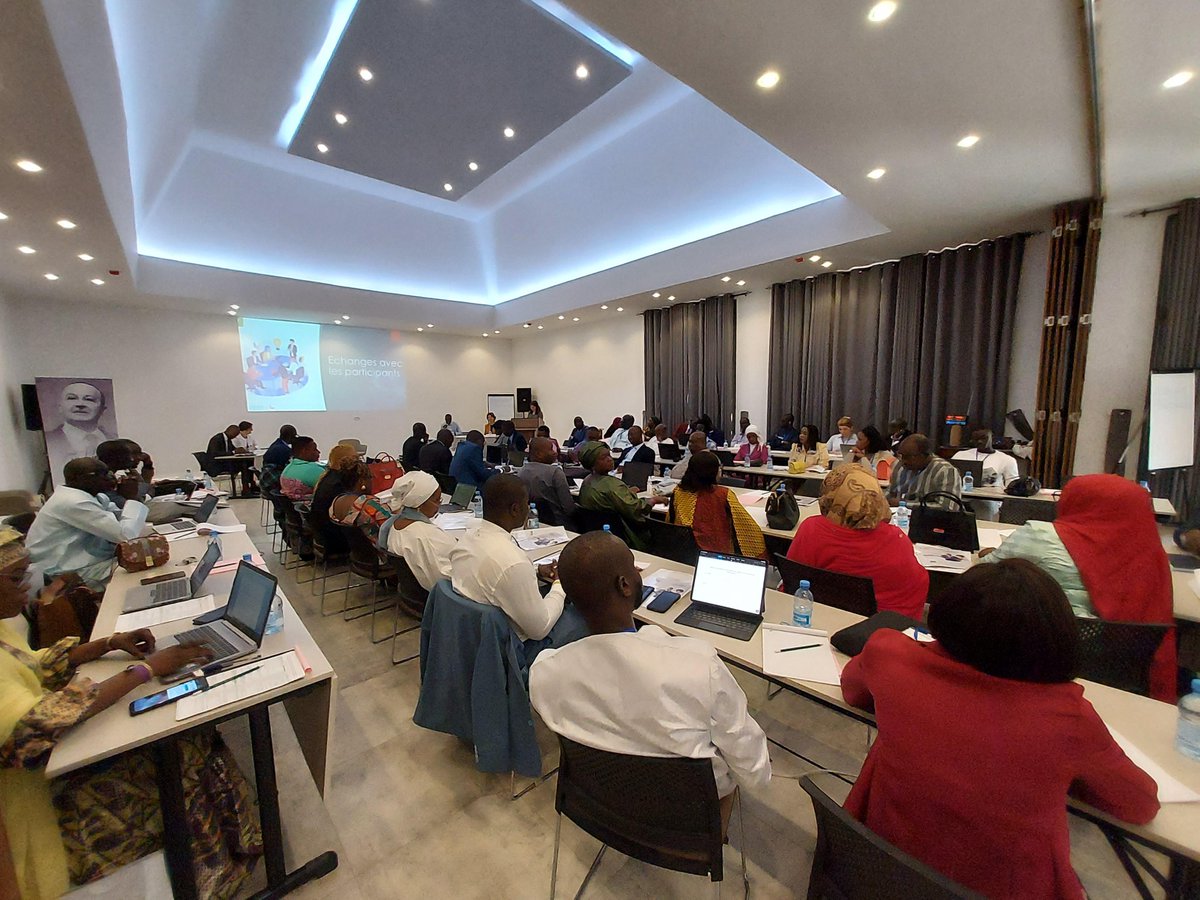 MSavignac_MGEN's tweet photo. Rencontres avec les #mutuelles de fonctionnaires à Saly (Sénégal)

Le #mutualisme est une histoire de fraternité. 

Nos combats sont les mêmes qu’il y a 76 ans à la création de @groupe_mgen : Comment fait-on vivre la solidarité ? Comment organiser une offre de soin accessible ? https://t.co/kMagHNDZn0
