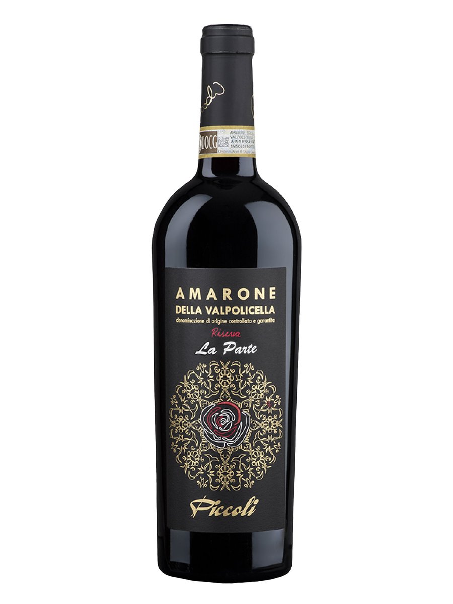 WineNewsIt's tweet photo. L’#Amarone della #Valpolicella #LaParte 2015 di #Piccoli profuma di ciliegia e prugna mature, erbe aromatiche e rimandi alla vaniglia. In bocca, il sorso è ricco e contrastato, dallo sviluppo solido e dal finale lungo, https://t.co/WSg5ZUea27 https://t.co/40sTWpipdX