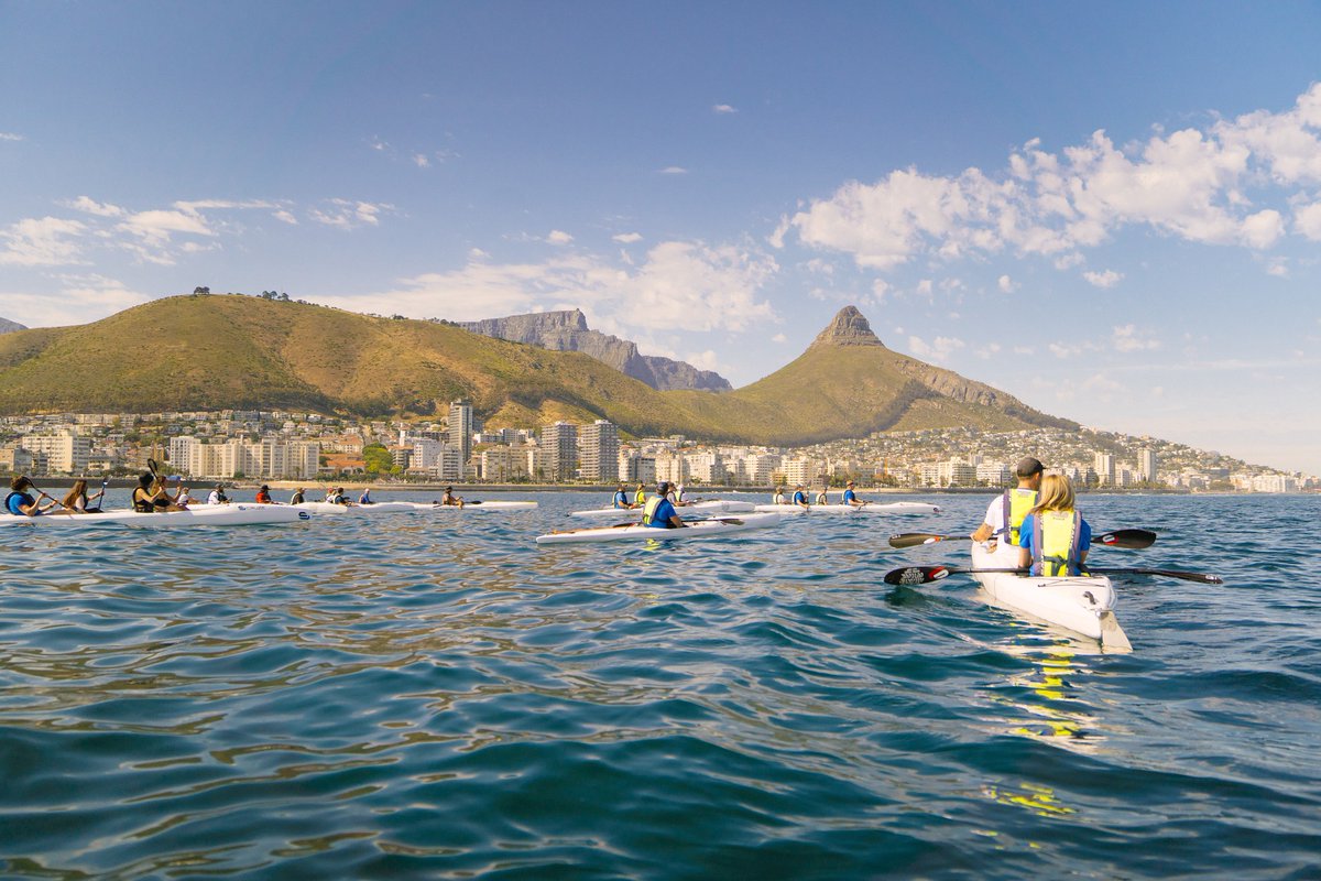 Not a bad view⛰️🛶🌅

📷 @discoverctwc 

#CapeTown #SouthAfrica