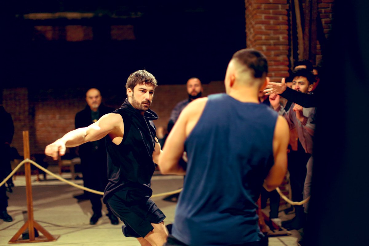 AlpNavruz's tweet photo. #YürekÇıkmazı bu akşam 20.00 💥 @trt1 @yurekcikmazitrt https://t.co/0DsDVWNQfn