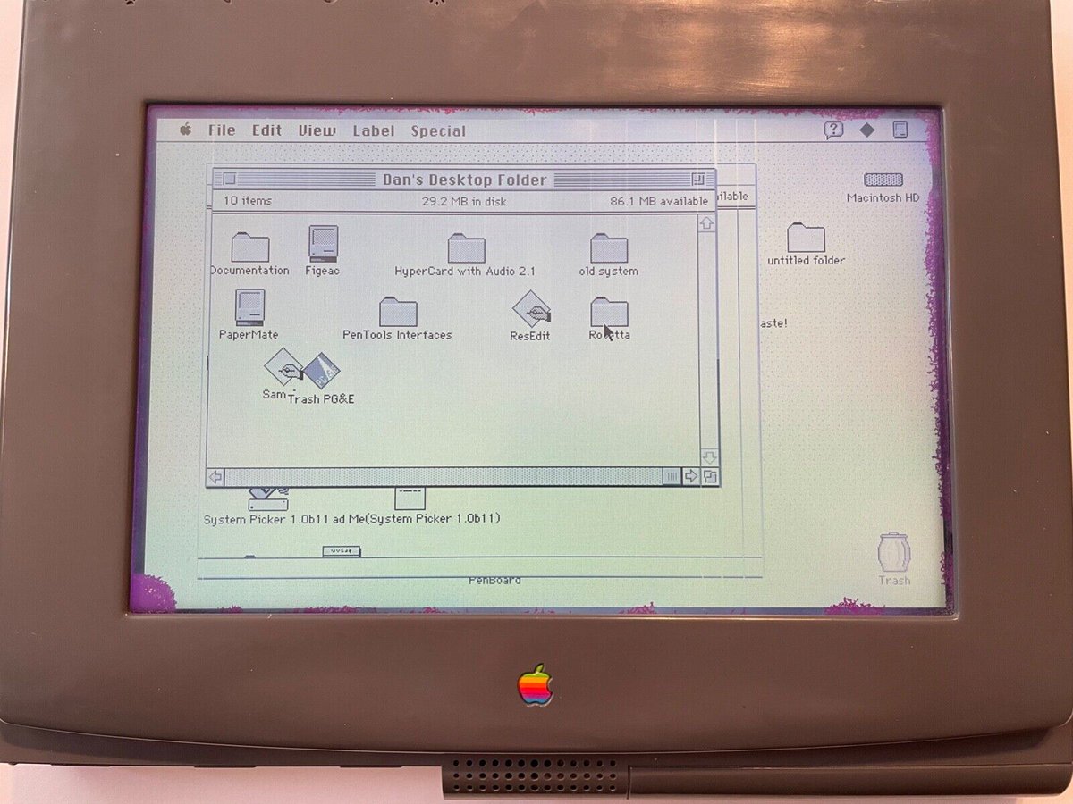 _orangera1n's tweet photo. An Unreleased PenLite prototype that was found on an eBay listing, which was an early tablet based on a PowerBook Duo, but scrapped due to potential competition with the newton. 
 
#appleinternal #appleprototype https://t.co/aQHDe2oD4T