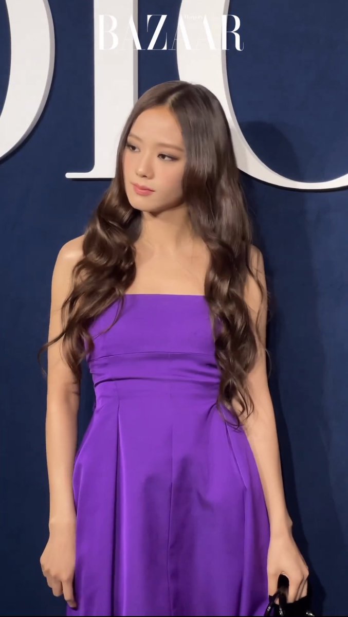 jenniesrenes's tweet image. #JISOO at the DIOR AW23 Show in Paris!

#JISOOxDiorAW23