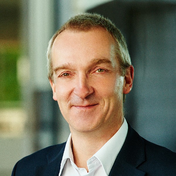 eclasproject's tweet photo. It is with great sadness that we announce our friend and co-investigator Professor Tom McLeish died yesterday. Our love, sympathy and prayers go out to his wife Julie and all of the family at this time. https://t.co/H6BHxzg4FI https://t.co/JFkBGLHbXB