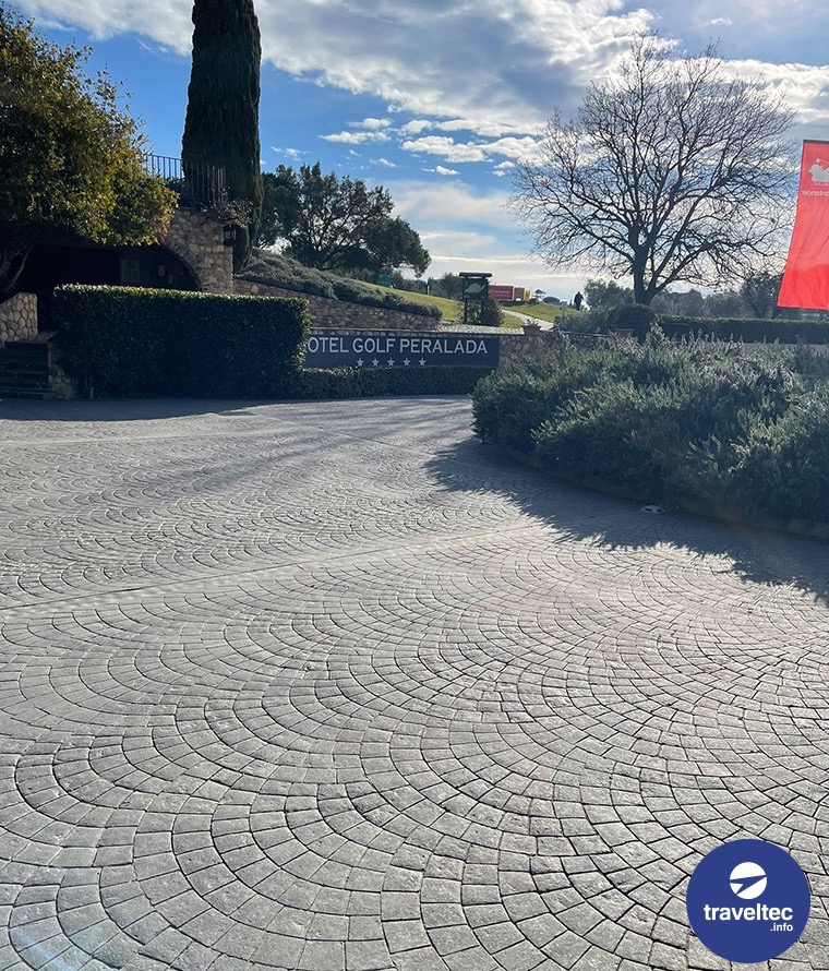 vtraveltec's tweet photo. Club Natura i Turisme Actiu at the Perelada Wine and Spa Hotel. Traveltec has participated in the Assembly and the networking session. 🤝
#perelada #turismeactiu #WorrylessTravelmore #Travel #Tourism #Discover #Learn #Culture #Tour #Trip #Experiences https://t.co/RoXlz9yFGH