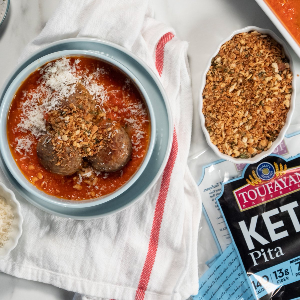 Adding breadcrumbs to meatballs helps retain moisture which also prevents the meat proteins from shrinking and becoming tough. In our version we made keto bread crumbs using our Keto Pita to add additional protein to this dish. 💪🏋️‍♂️

#ketolife #keto #food #toufayan
