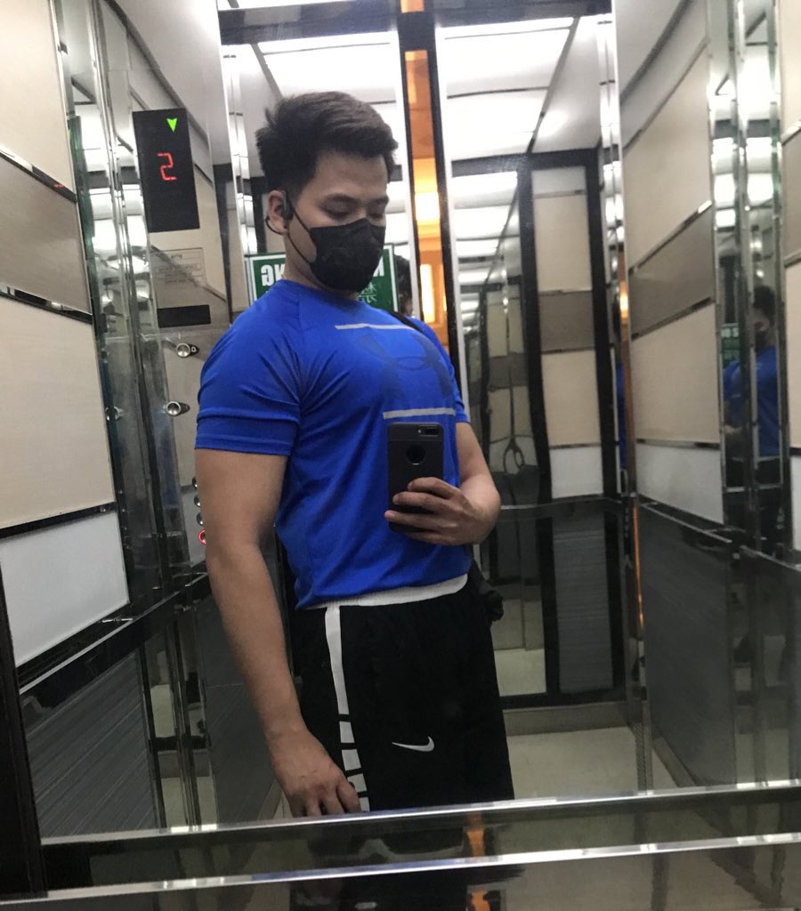 RoviSamedra's tweet photo. After such a long, productive week of intense multitasking… having time for a good workout definitely does wonders for me!!! Endorphin rush!!! 💪🏻💪🏻💪🏻 #fitness #RadioLife #MDlife https://t.co/baRzOXo0GM