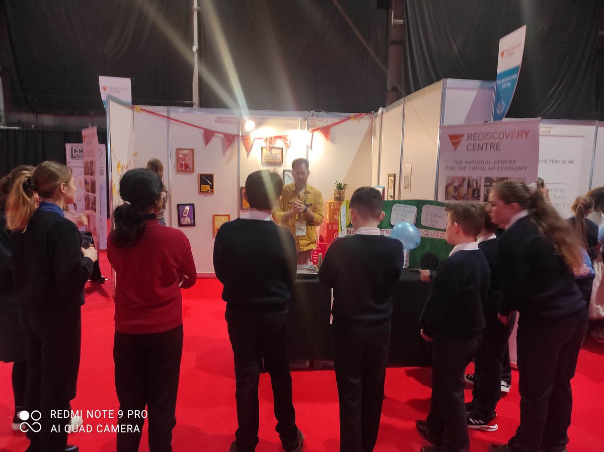 Glencullen_NS's tweet image. Great day at the #RDS #ESBScienceBlast @NormaFoleyTD1