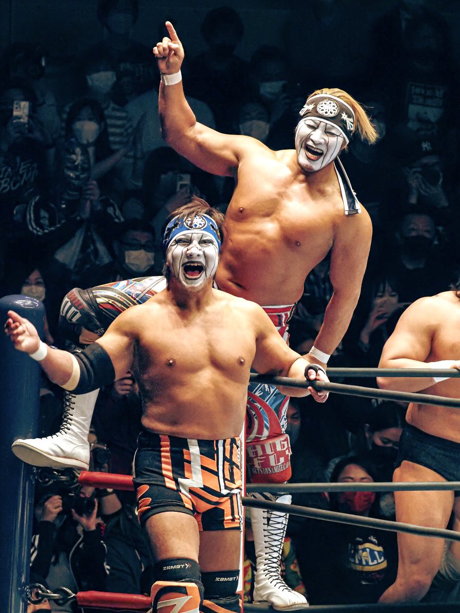 njpwrintki's tweet image. めちゃくちゃ元気が出るこのお二人のニコニコの御顔😇 #njcmll #njpw #小島聡 #棚橋弘至