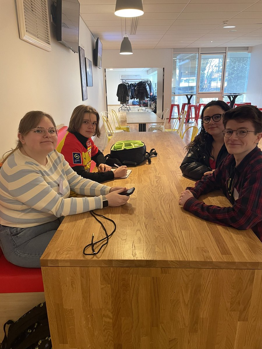 Lycée Condorcet Lens tweet media