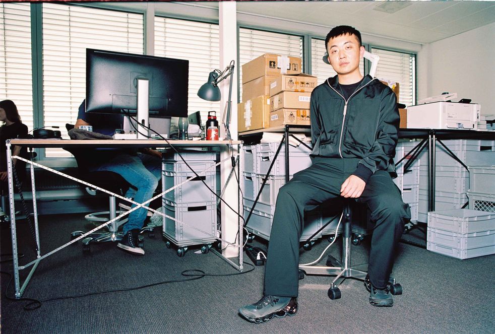 PhonesReviewCOM's tweet image. Nothing CEO Carl Pei finally confirmed that the company is developing its new flagship Android phone, the Nothing Phone (2).
phonesreview.com/nothing-teases…