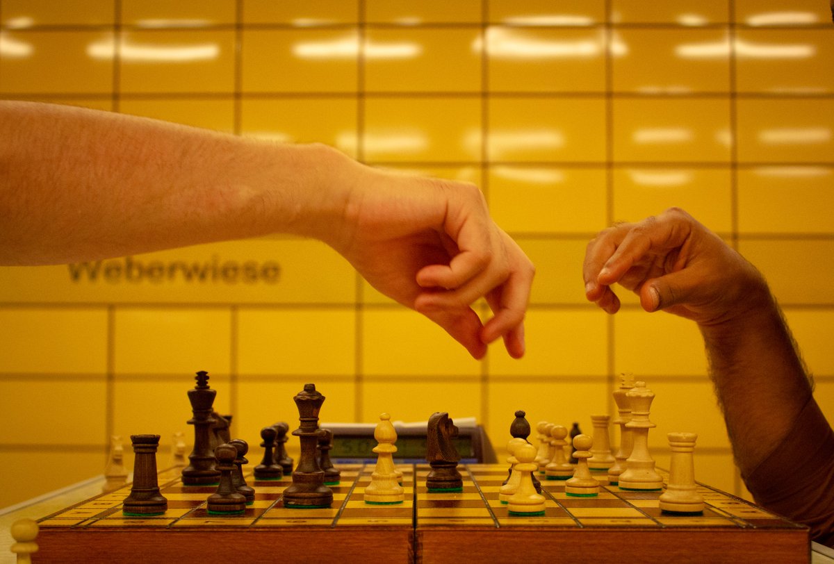 🖼️Token #8 - Weberwiese - Berlin, Germany (Session #2)

🥰If you want to collaborate with the project you can see our NFTs for sale here opensea.io/ChesstationNFT

#NFTGiveaways #nftsales  #NFTGiveaways    #chessiart  #Ajedrez   #schach #photographer    #photooftheday  #photography