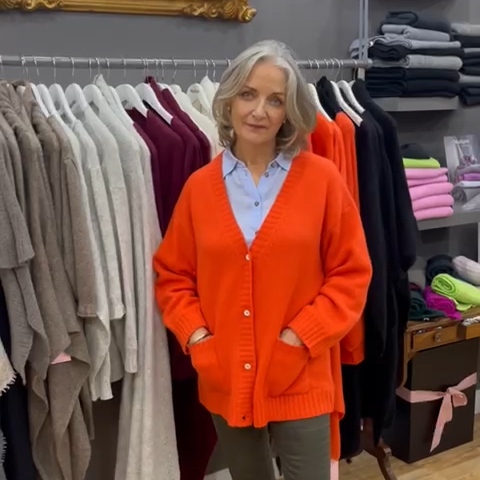 MadiganDublin's tweet photo. Our Soft Day Cardigan is available in the beautiful 'Clementine'-a bright pop of colour to kick off the spring season 🍊
The cut of this piece is generous, made to be a one size fits most, with ribbed detailing on the trim.
#cashmere #cashmerecardigan #purecashmere https://t.co/IzNVQbBzVI