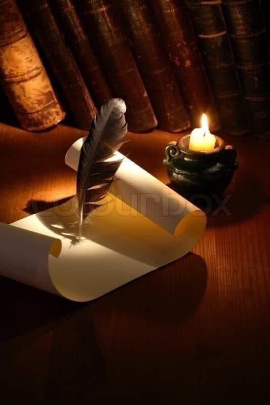كم من رسائل يكتبها الحنين ويحذفها الكبرياء 

رغم أنها أصدق ما نشعر به ...