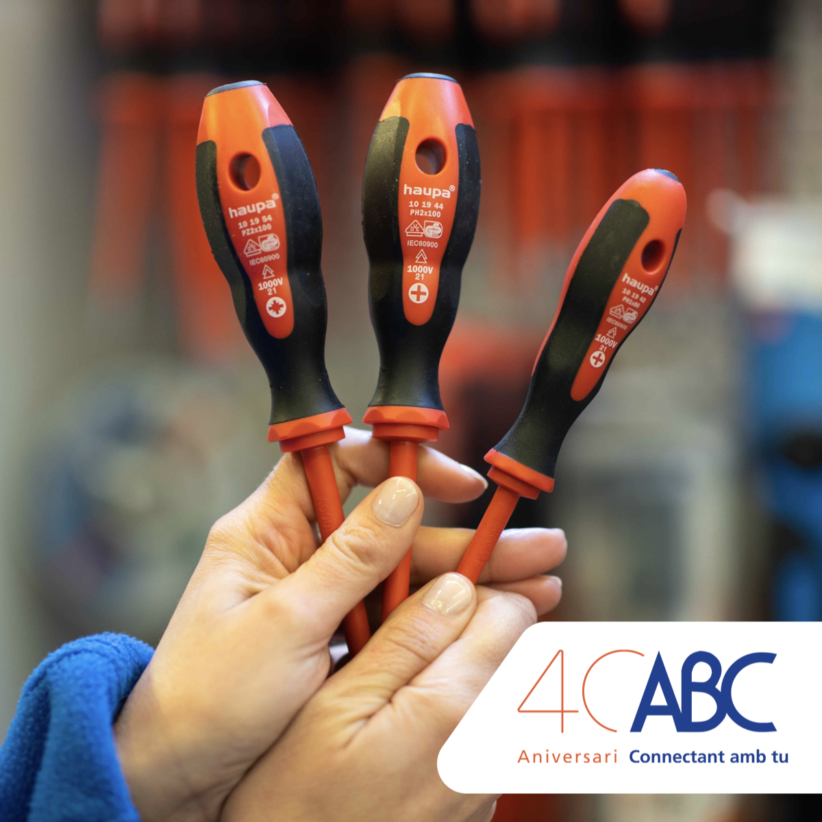 ABCgrup's tweet photo. Equipa't amb els nostres tornavisos Haupa 🛠️💙

Explora tots els nostres productes i assessora't amb els nostres experts‼️🤝🏻

#ABCgrupdistribució #ABCgrup #ABC #connectemambtu #suministroselectricos #fontaneria #climatizacion #energiasrenovables #tornavisos #eines https://t.co/EVUnRQyXxW