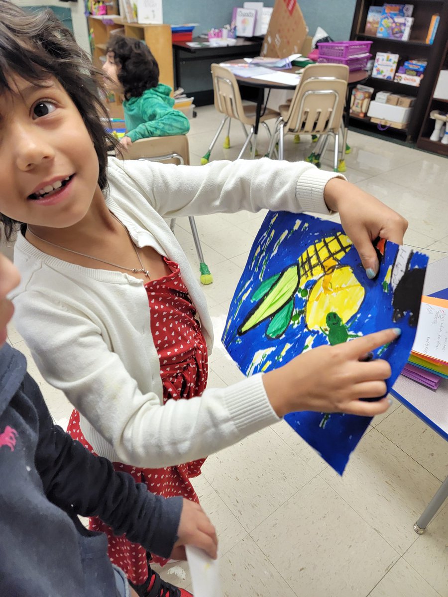 TimberwolvesGT's tweet photo. Mistakes can make way for amazing things! Students each transformed their pages that, OOPS, had splotches of paint spilled on them! They wasted no time in flexing their creative muscles! 🤩😍 #WhyGT @NISDGTAA @NISDLinton #NorthsideGT #GATE #GT #creativity #beautifuloops https://t.co/A8ClfWWtuo