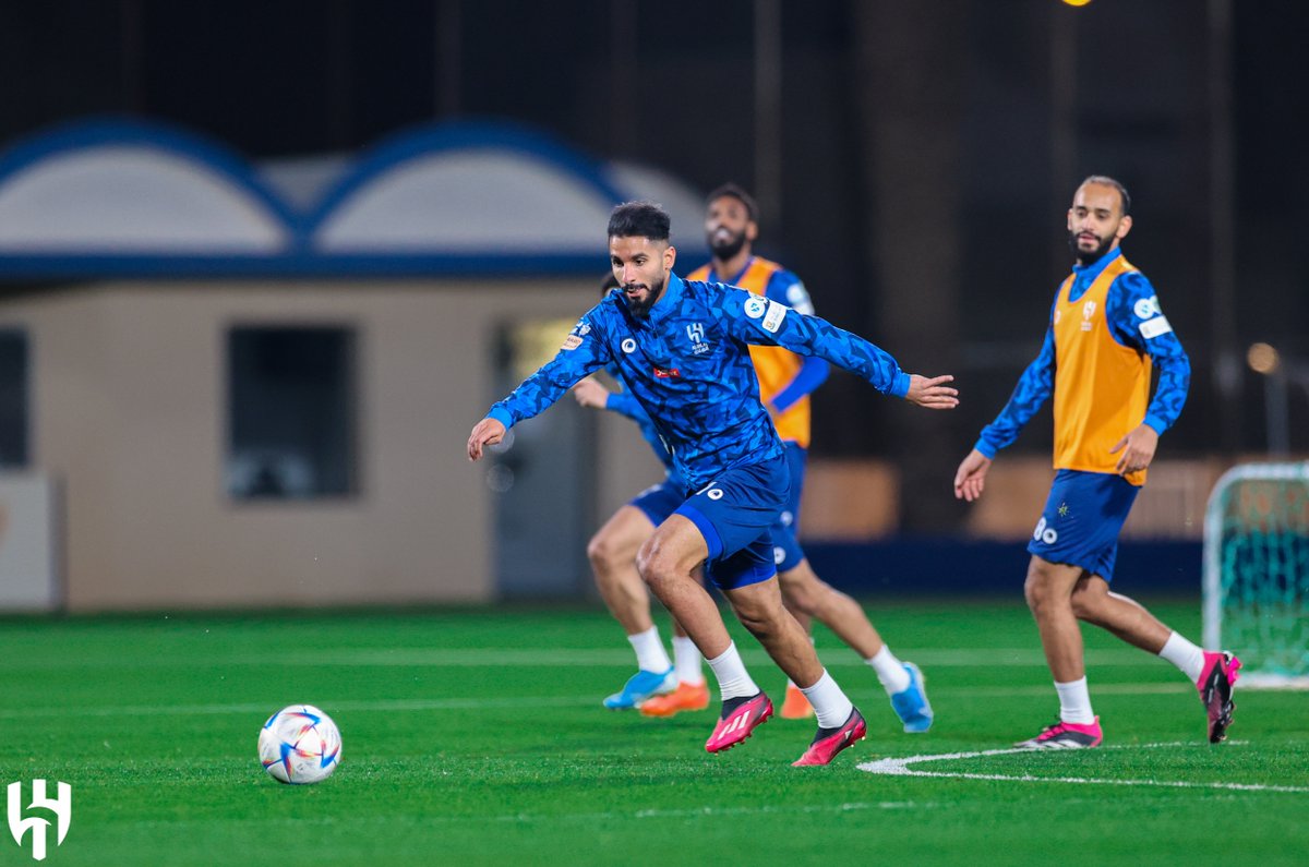 Alhilal_FC's tweet photo. 🗣️ يا هـلال عزّك عزّنا 💙

#الهلال https://t.co/PrAlrogqPV