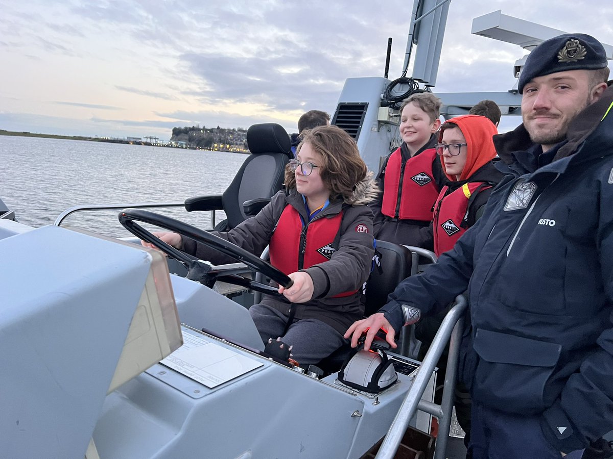 1st Barry Sea Scouts (RN87) tweet media