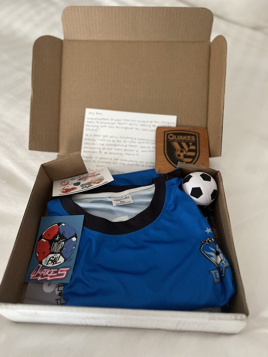 Big thank you to @SJEarthquakes for this quality package and the commemorative shersey. Happy 20-year anniversary to your 2003 MLS Cup Championship! A few 🇨🇦 legends in that team! @PatOnstad @FrankYallop @dwaynederosario. How do I get my hands on Adin Brown swag for 2023??!